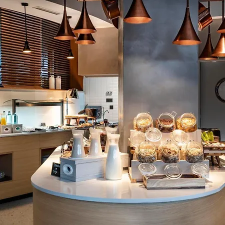 Ξενοδοχείο Vincci Consulado De 4*