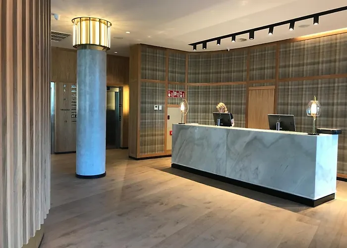 酒店 Vincci Consulado De 4*